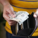Simple Budget Habits for Everyday Life: Easy Tips to Save Money